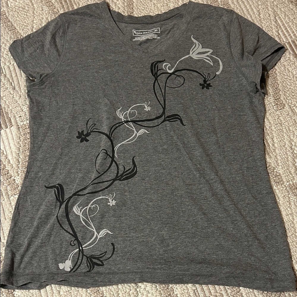 Tek Gear Charcoal Floral Short Sleeve Tee